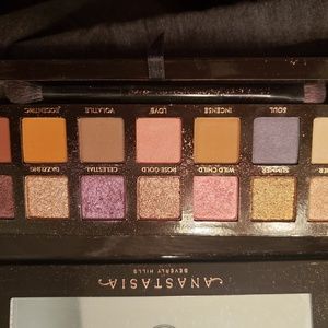 Anastasia Beverly hills palette